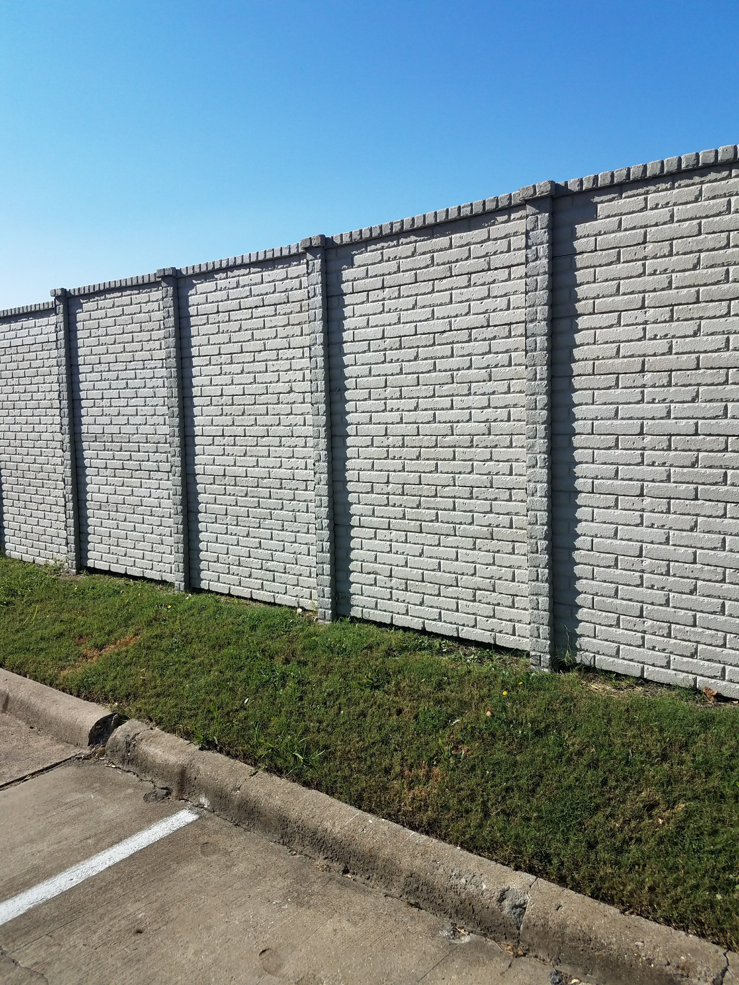 concrete fence 
