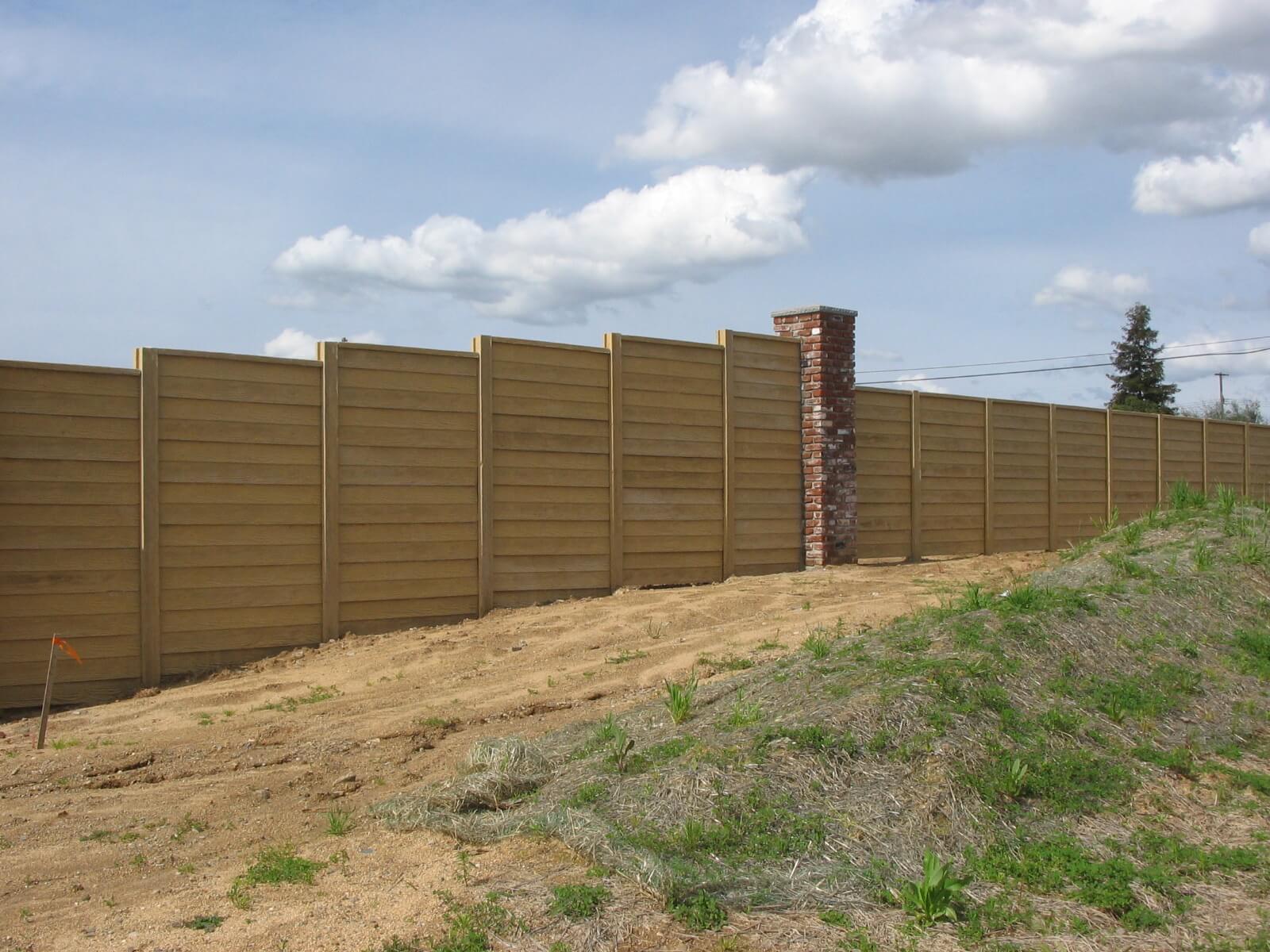 WoodCast Concrete Fence